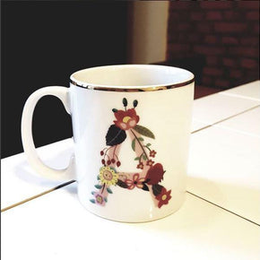 Caneca de Porcelana Floral Letras A a Z